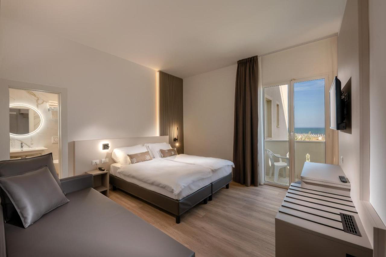 קאורלה Hotel Delfino מראה חיצוני תמונה