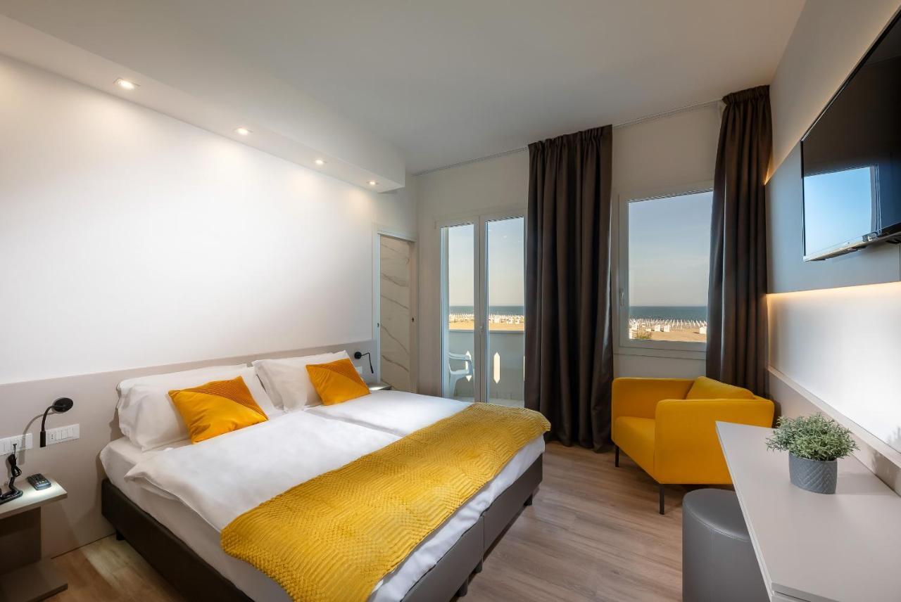 קאורלה Hotel Delfino מראה חיצוני תמונה