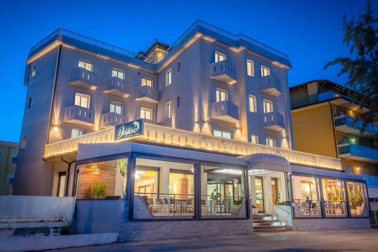 קאורלה Hotel Delfino מראה חיצוני תמונה